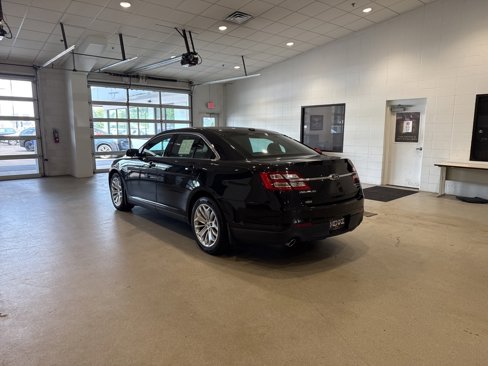Used 2015 Ford Taurus Limited image 8