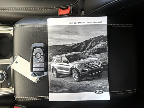 Used 2021 Ford Explorer XLT w/ Equipment Group 202A image 27