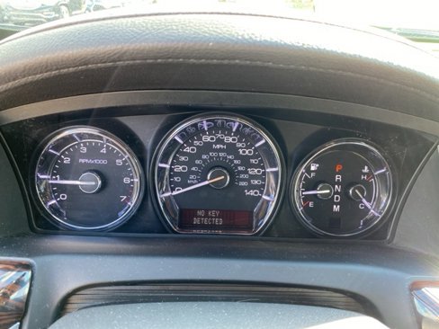 Used 2012 Lincoln MKS AWD image 21