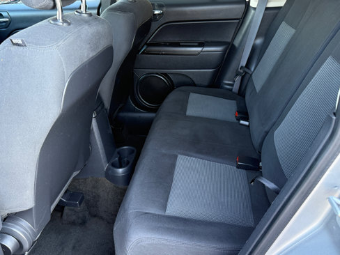 Used 2016 Jeep Patriot Latitude image 12