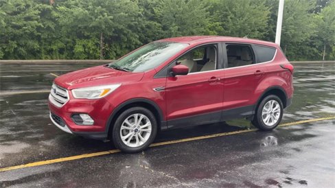 Used 2019 Ford Escape SE image 4