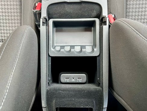 Used 2023 Dodge Charger SXT image 32