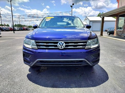 Used 2021 Volkswagen Tiguan SE R-Line image 3