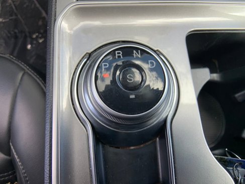 Used 2024 Ford Edge SEL image 23