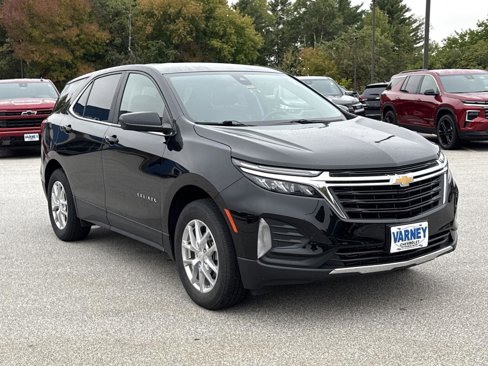 Used 2023 Chevrolet Equinox LT image 3