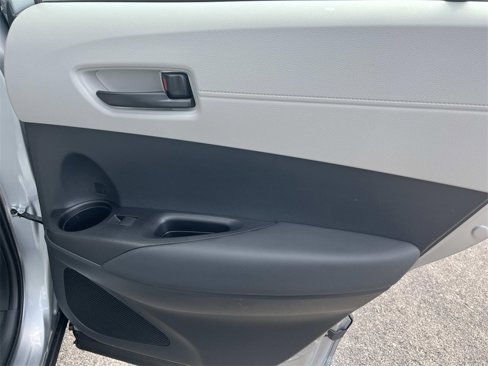 Used 2025 Toyota Corolla Cross L image 20