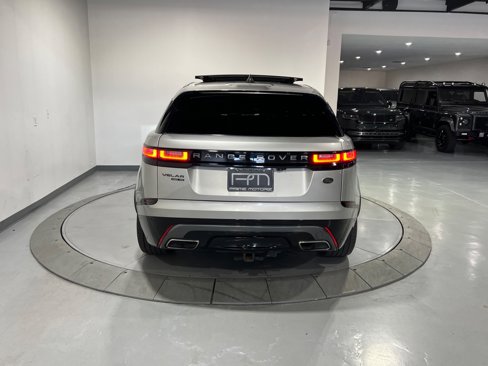 Used 2018 Land Rover Range Rover Velar R-Dynamic HSE image 16