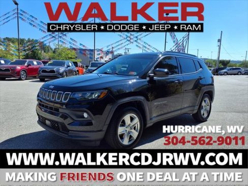 Certified 2022 Jeep Compass Latitude w/ Convenience Group image 1