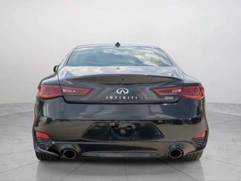 Used 2018 INFINITI Q60 2.0t w/ Moonroof Package image 5