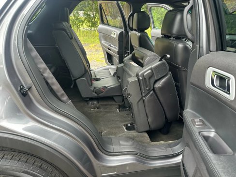 Used 2013 Ford Explorer XLT image 33