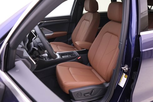 New 2025 Audi Q3 2.0T Premium image 7