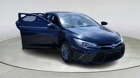 Used 2015 Toyota Camry SE image 8
