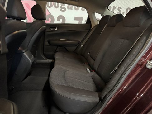 Used 2020 Kia Optima LX image 19