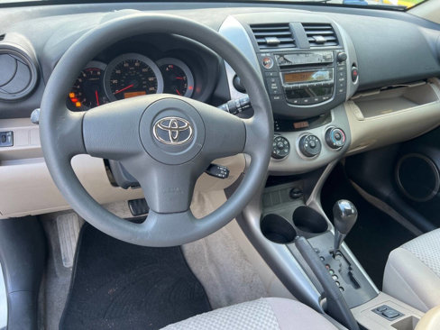 Used 2006 Toyota RAV4 2WD image 11