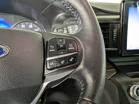 Used 2020 Ford Explorer Limited image 22
