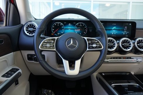 Certified 2022 Mercedes-Benz GLB 250 image 17