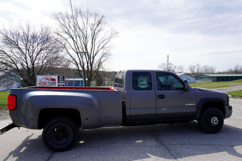 Used 2004 GMC Sierra 3500 4x4 Extended Cab w/ Heavy-Duty Power Package image 9