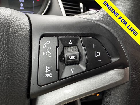 Used 2020 Chevrolet Trax LT w/ LT Convenience Package image 21