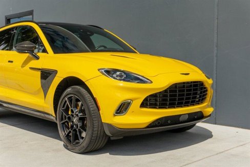 Used 2021 Aston Martin DBX image 38