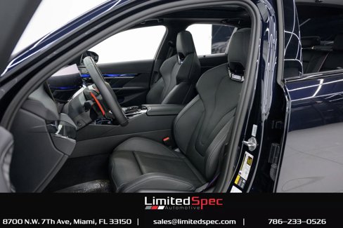 Used 2025 BMW M5 image 31