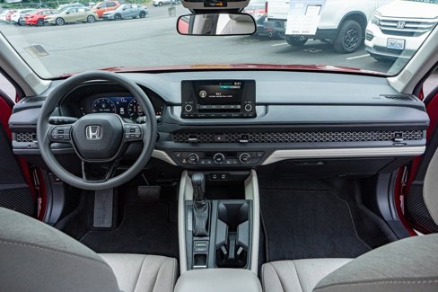Certified 2023 Honda Accord EX image 21
