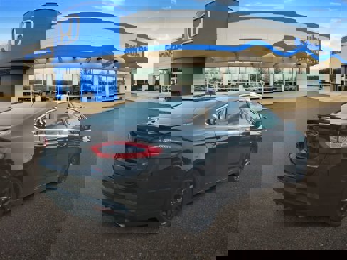 Used 2014 Ford Fusion SE w/ Equipment Group 202A image 8