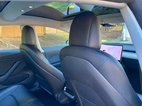Used 2018 Tesla Model 3 Long Range image 37