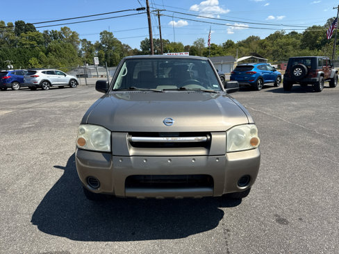 Used 2002 Nissan Frontier XE image 2