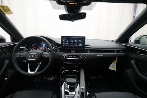 Used 2025 Audi A4 2.0T Premium image 5