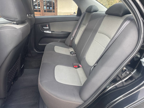 Used 2009 Kia Spectra SX image 12