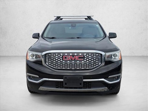 Used 2017 GMC Acadia Denali w/ Technology Package image 2