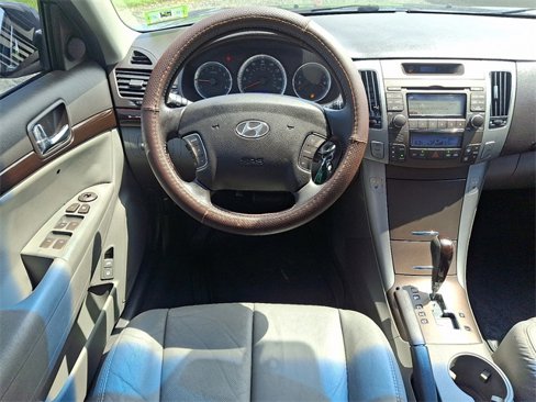 Used 2010 Hyundai Sonata Limited image 13