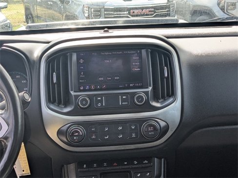 Used 2020 Chevrolet Colorado ZR2 image 17