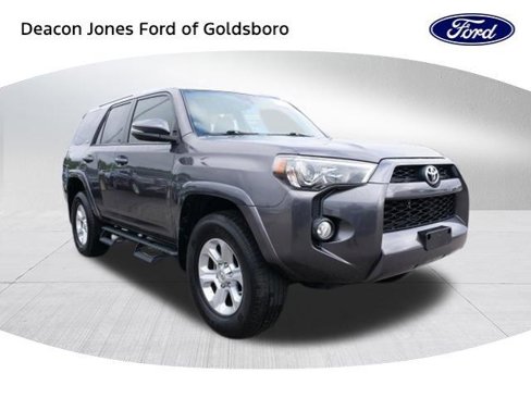 Used 2018 Toyota 4Runner 4WD image 9