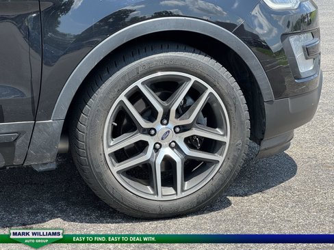 Used 2017 Ford Explorer Sport image 4