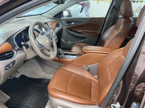 Used 2016 Chevrolet Malibu Premier w/ Driver Confidence Package image 34