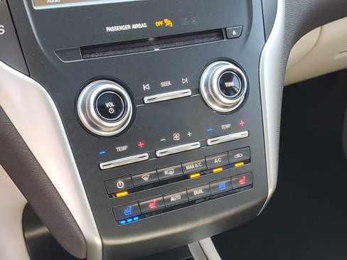 Used 2019 Lincoln MKC Reserve image 18