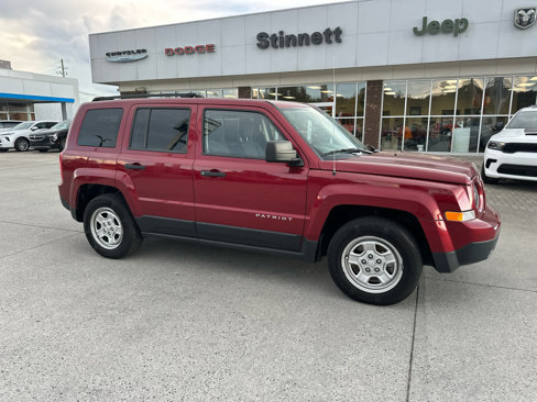 Used 2015 Jeep Patriot Sport image 2