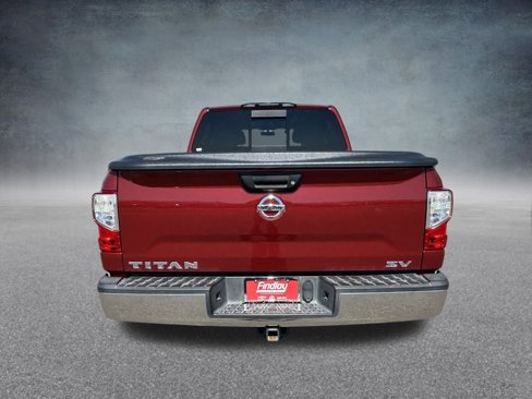 Used 2017 Nissan Titan SV image 10