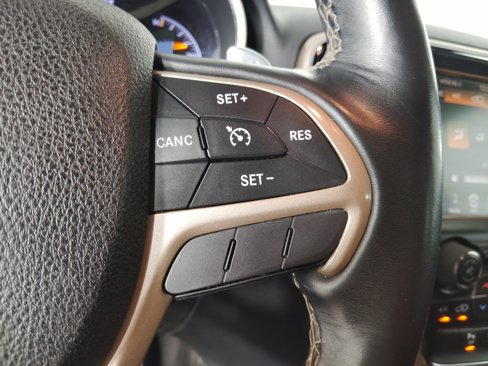 Used 2016 Jeep Grand Cherokee Limited image 21