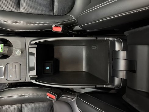 Used 2020 Ford Escape SEL image 31
