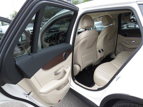 Certified 2022 Mercedes-Benz GLC 300 4MATIC image 21