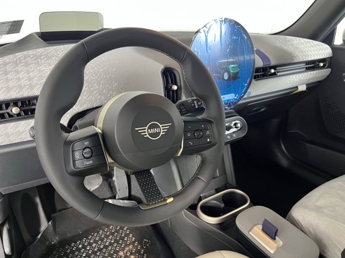 New 2026 MINI Cooper 2-Door Hardtop image 10