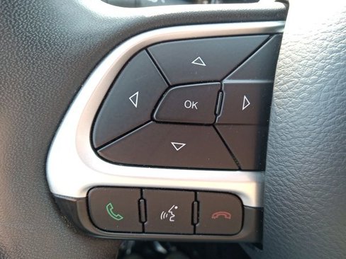 Used 2021 Jeep Compass Latitude image 17
