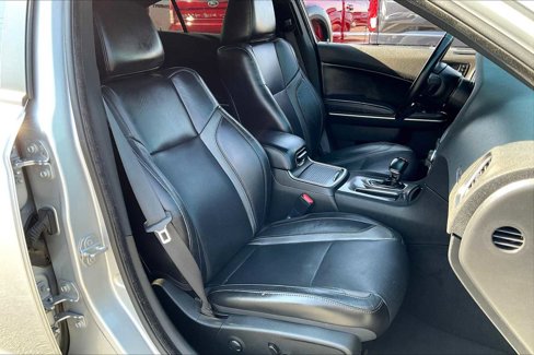Used 2022 Dodge Charger SXT w/ Leather Interior Group image 8