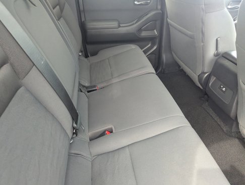 Used 2022 Nissan Frontier SV w/ Technology Package image 13
