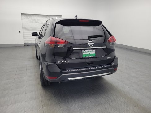 Used 2020 Nissan Rogue S w/ Special Edition Package image 6