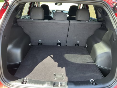 Used 2025 Jeep Compass Sport image 18