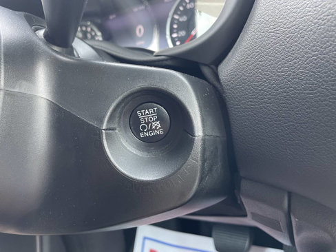 Used 2022 Jeep Renegade Limited image 18