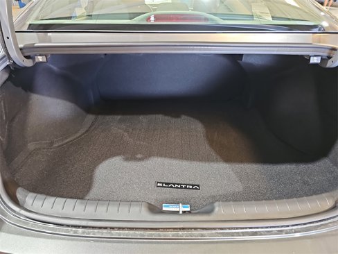 New 2025 Hyundai Elantra Sport image 12